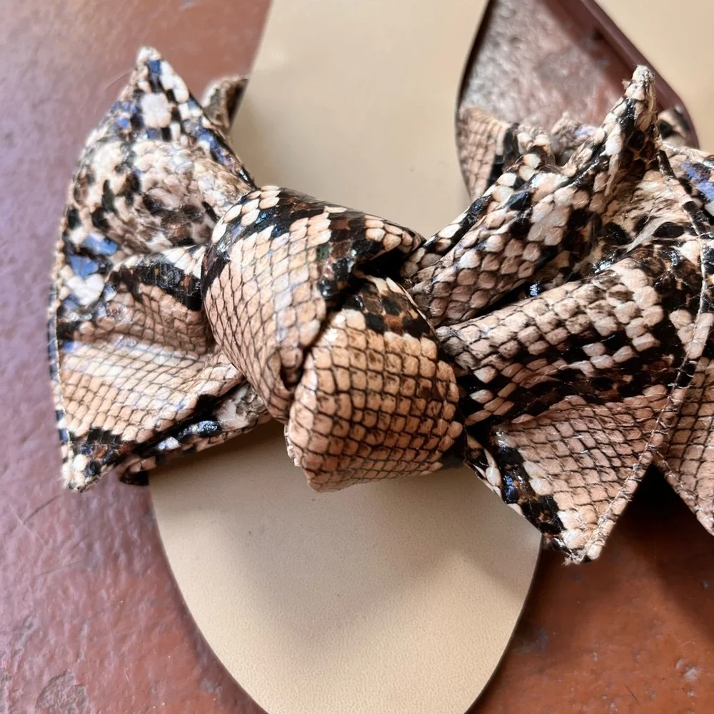 ALDO FAUX PAS SNAKE SKIN BOW FLAT SANDALS - Picture 2 of 6